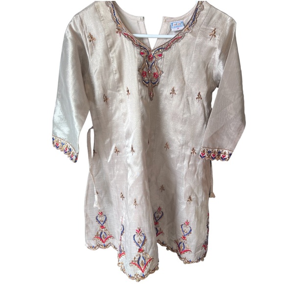 INDIAN GIRLS 2 PCS OUTFIT - Picture 1 of 8